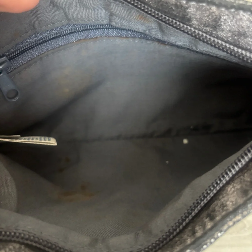 Y2K Old Navy Crackle Metallic Silver/Black Crossbody Shoulder Bag W/Chains.